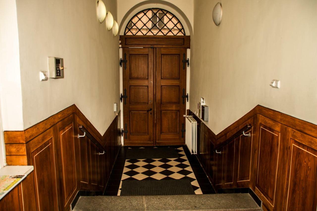 Hostel In School Prague Luaran gambar