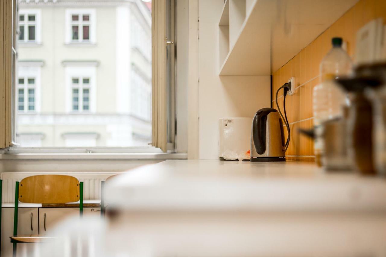 Hostel In School Prague Luaran gambar