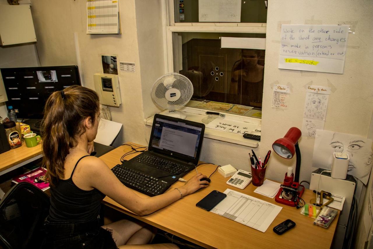 Hostel In School Prague Luaran gambar